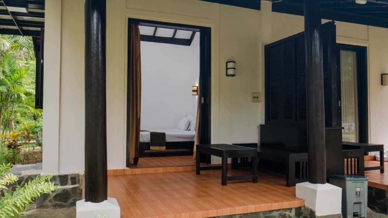Hotel Grand Elty Krakatoa à Kalianda Extérieur photo