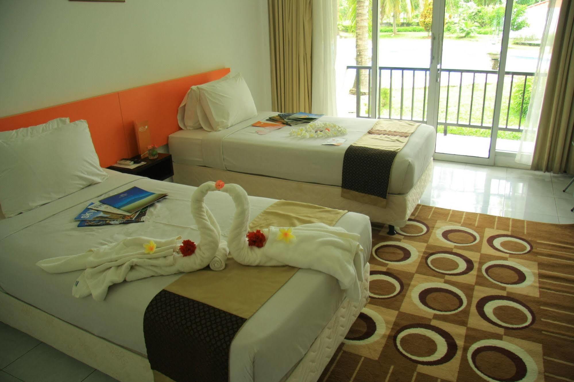 Hotel Grand Elty Krakatoa à Kalianda Extérieur photo